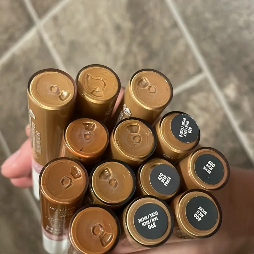 Lot of 13 Covergirl clean fresh hydrating concealer